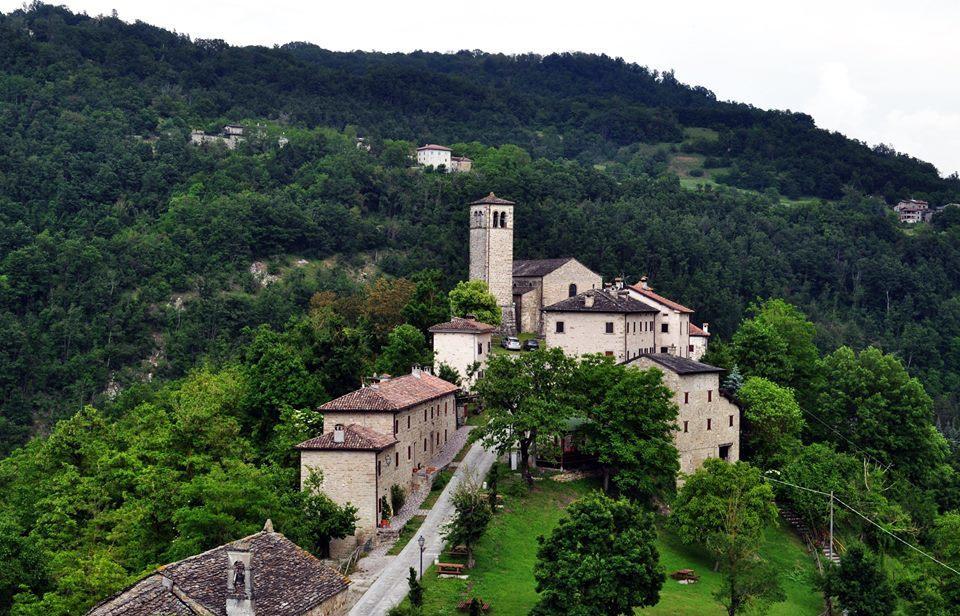 Ostello Podesteria Di Gombola Polinago Exterior foto